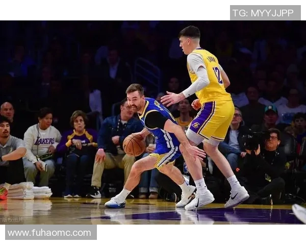 2003年湖人与76人对决回顾：传奇球队的巅峰对抗与精彩瞬间