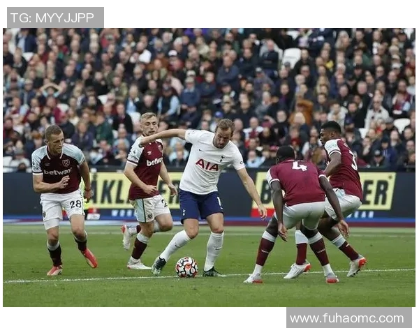 西汉姆联迎战莱切期待精彩对决双方球员状态火热斗志昂扬